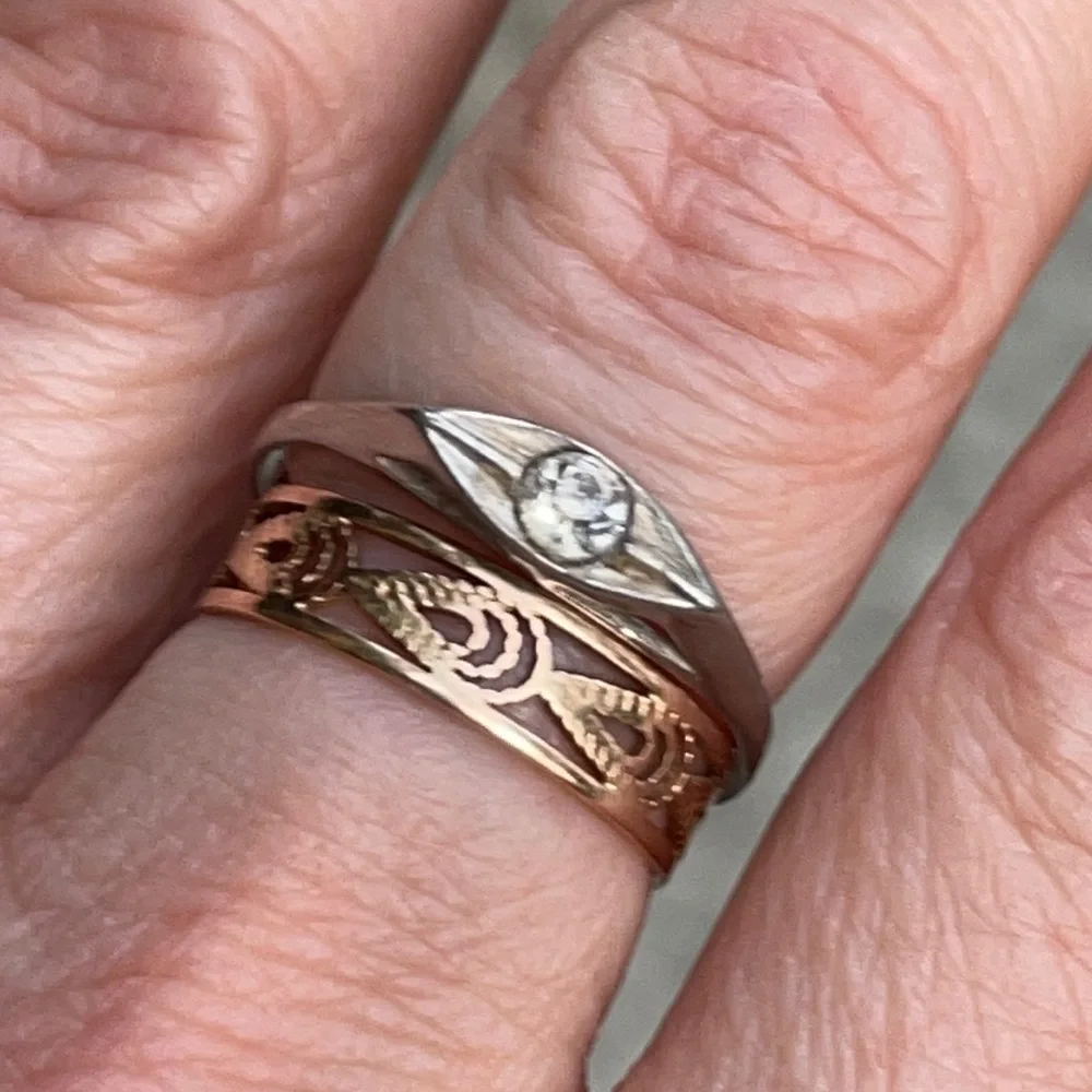 Vintage sterling silver ring with genuine crystal
